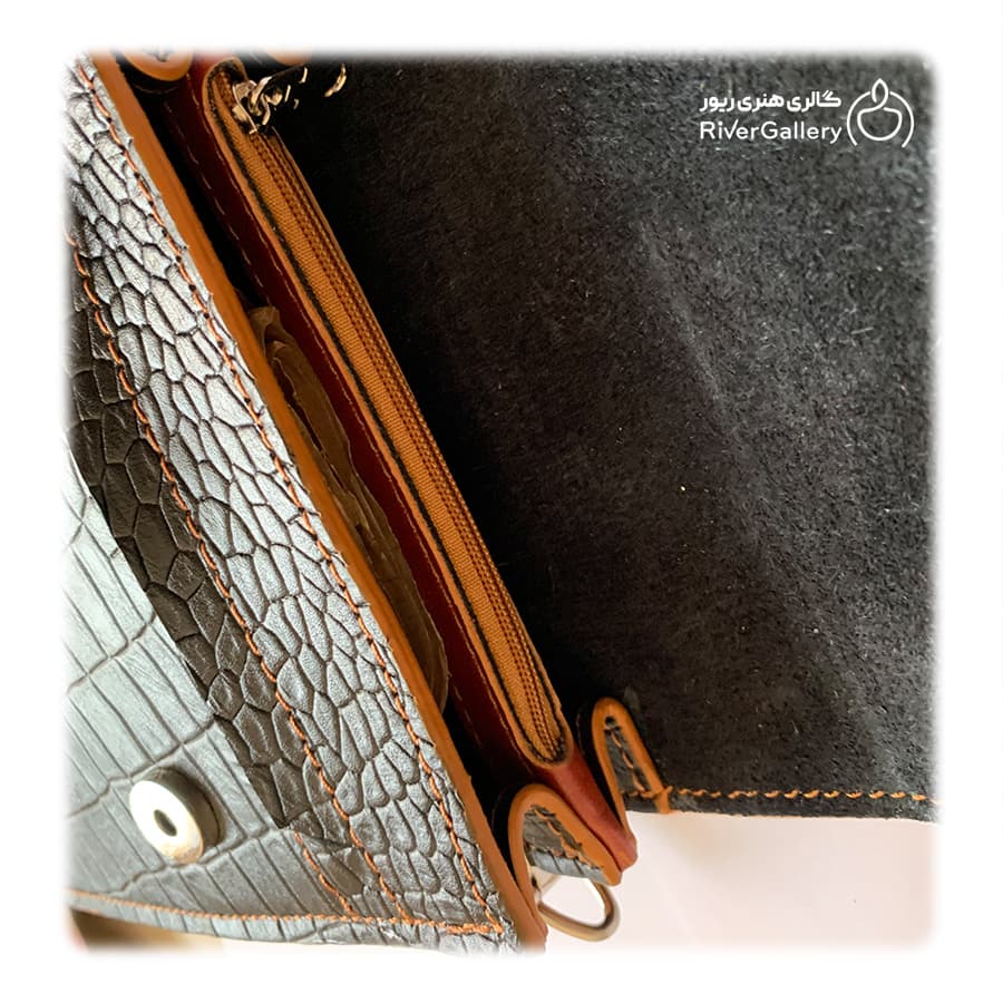 کیف دوشی چرم طبیعی دست ساز پستچی — تصویر ۵