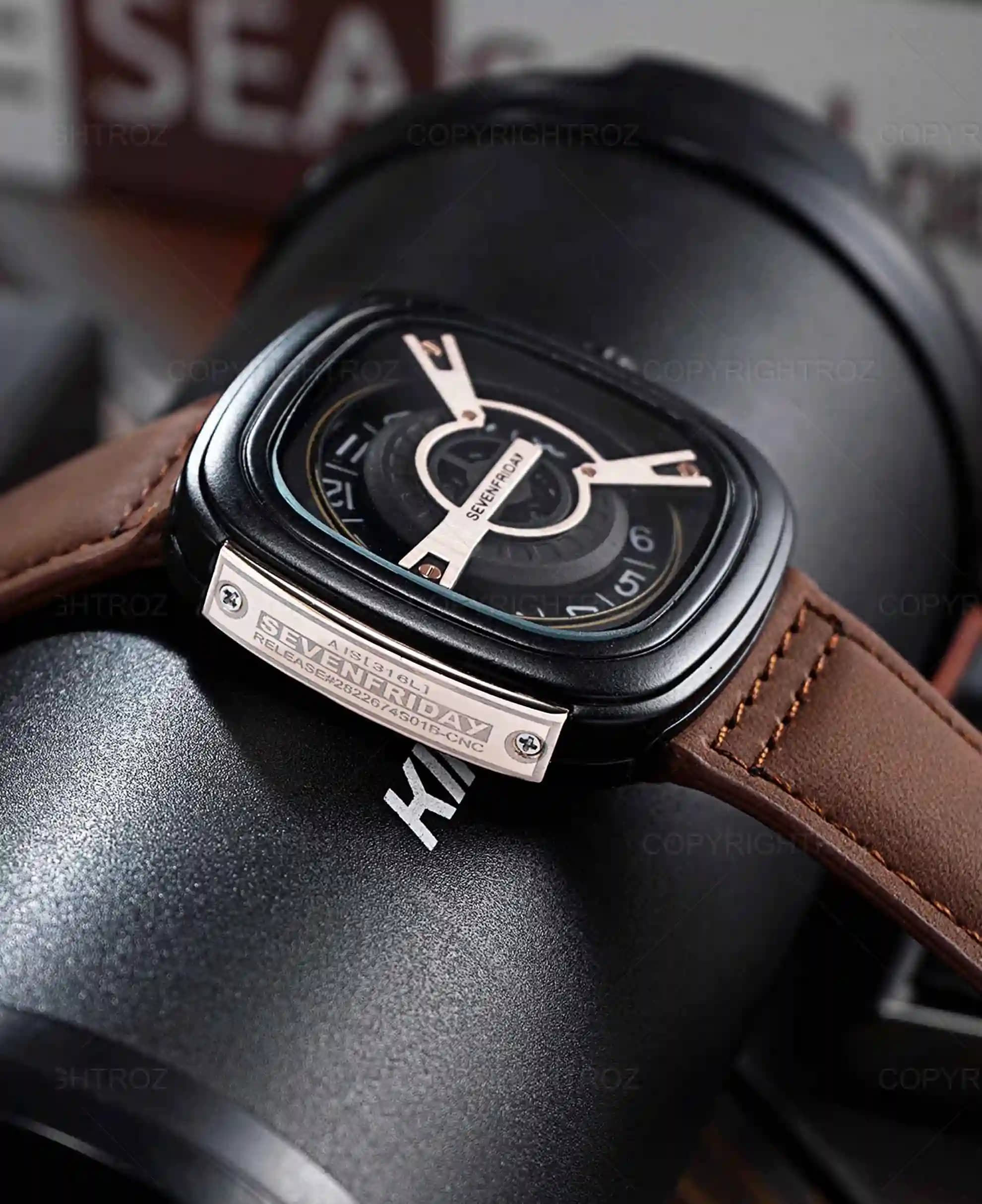 ساعت مچی مردانه سون فرایدی بند قهوه ایSEVENFRIDAY مدل 1223 — تصویر ۶