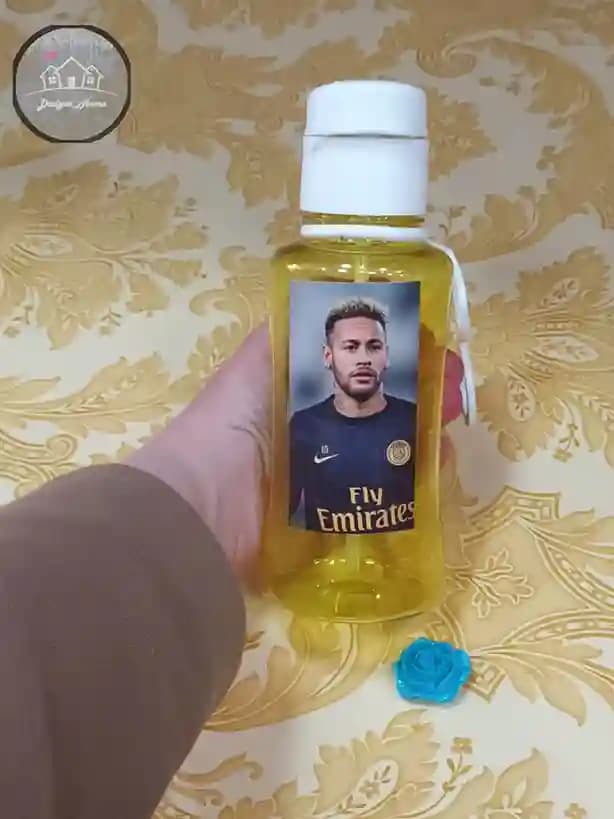 قمقمه عینکی کلاه دار — تصویر ۶