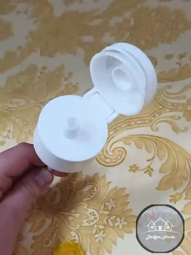 قمقمه عینکی کلاه دار — تصویر ۸