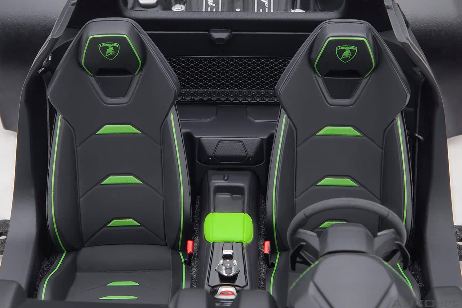 ماکت ماشین لامبورگینی هوراکان (Lamborghini Huracan Evo) برند AUTOart — تصویر ۷