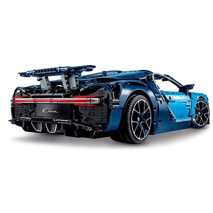 لگو سری Technic مدل Bugatti Chiron — تصویر ۱۱