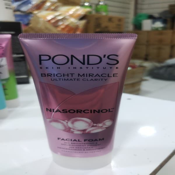 فوم شستشو صورت پوندز Pond’s مدل Bright Beauty — تصویر ۱۱
