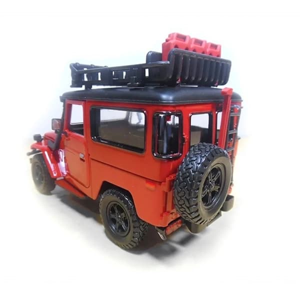 ماکت ماشین فلزی موتورمکس Motormax مدل 1:24 Toyota FJ40 Land Cruiser قرمز — تصویر ۷