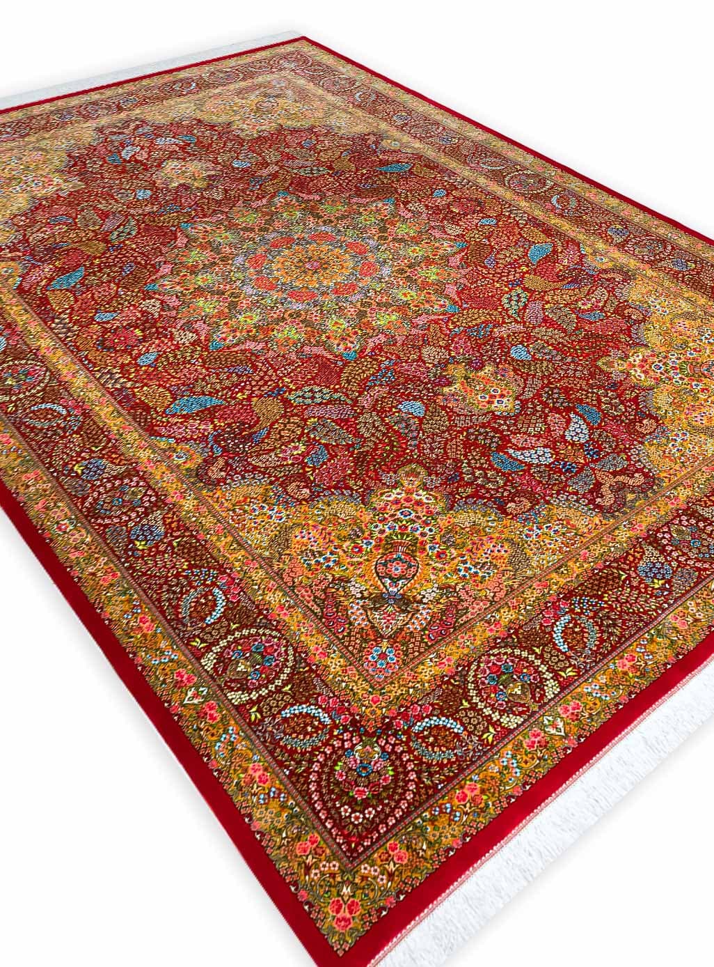 فرش ابریشم طرح گلگون 1700 شانه تراکم 5100 کد Q191