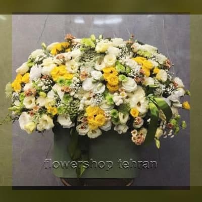 چیدمان هنری گل مصنوعی برای خواستگاری برای دکور میز یا لابی