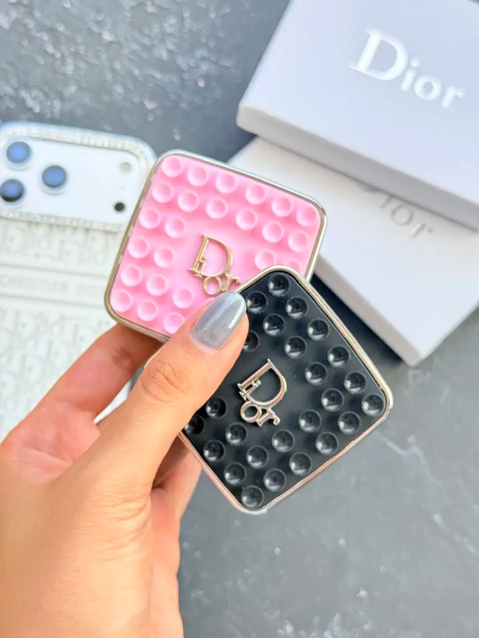 چسبونکی دیور Dior Octobuddy Mobile Phone همراه با پک (کدa0331) — تصویر ۴