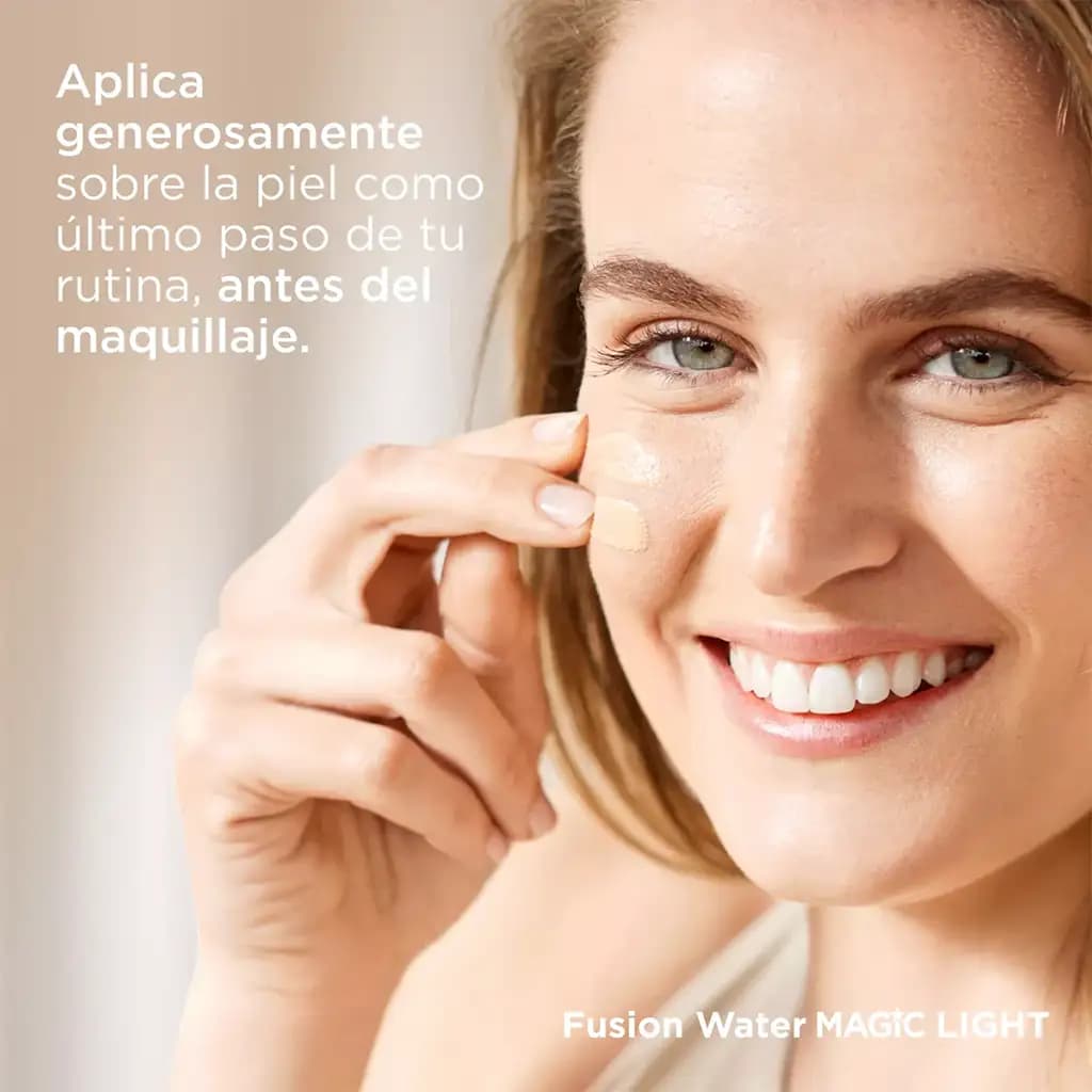 ضد آفتاب ایزدین فیوژن واتر مجیک رنگ لایت ISDIN Fusin Water MAGIC LIGHT — تصویر ۵