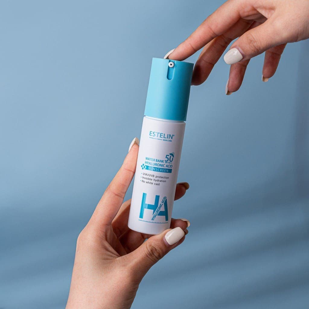 ضدآفتاب آبرسان هیالورونیک اسید واتر بانک استلین حجم 60گرم Estelin Water Bank Hyaluronic Acid Sunscreen++SPF50 PA — تصویر ۹