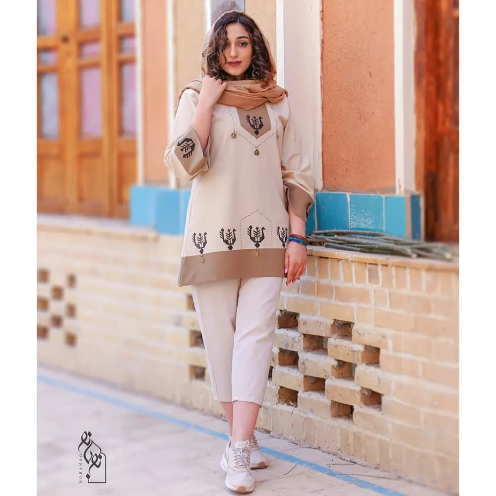مانتو لینن زنانه نچرال طرح توکا کد 23378 — تصویر ۸