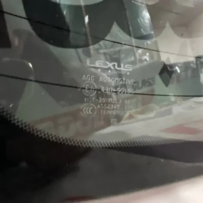 شیشه عقب لکسوس lx570 — تصویر ۴