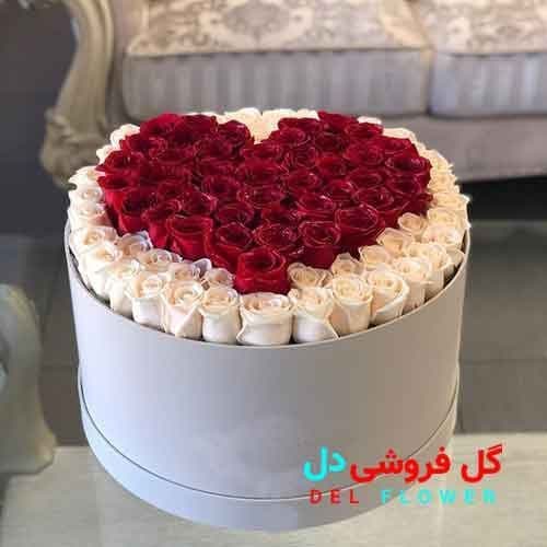 گل رز سفید در باکس 445