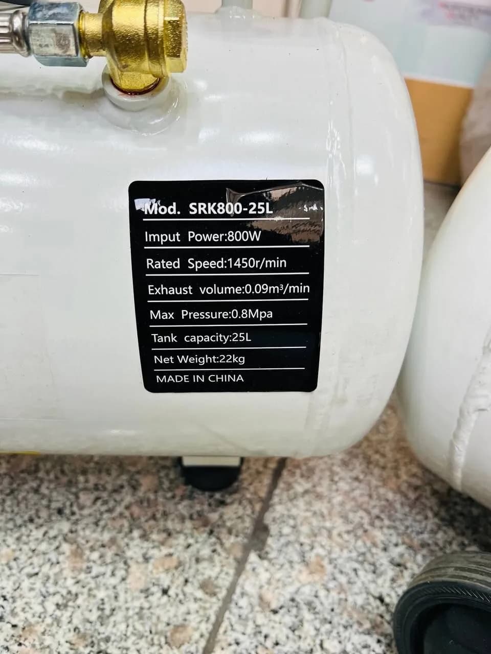 کمپرسور سایلنت ۲۵ لیتری شارک مدل SRK800-25L — تصویر ۵
