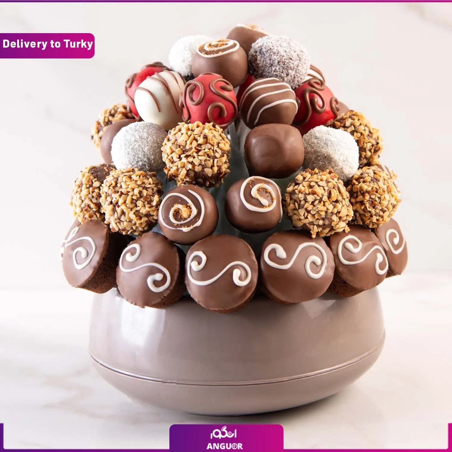 کیک شکلاتی KitKat با تزئینات خاص (ارسال به ترکیه) — تصویر ۲