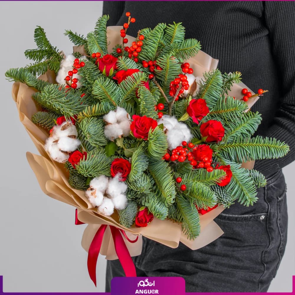 دسته گل کریسمس به همراه گل رز (سال نو میلادی) — تصویر ۲
