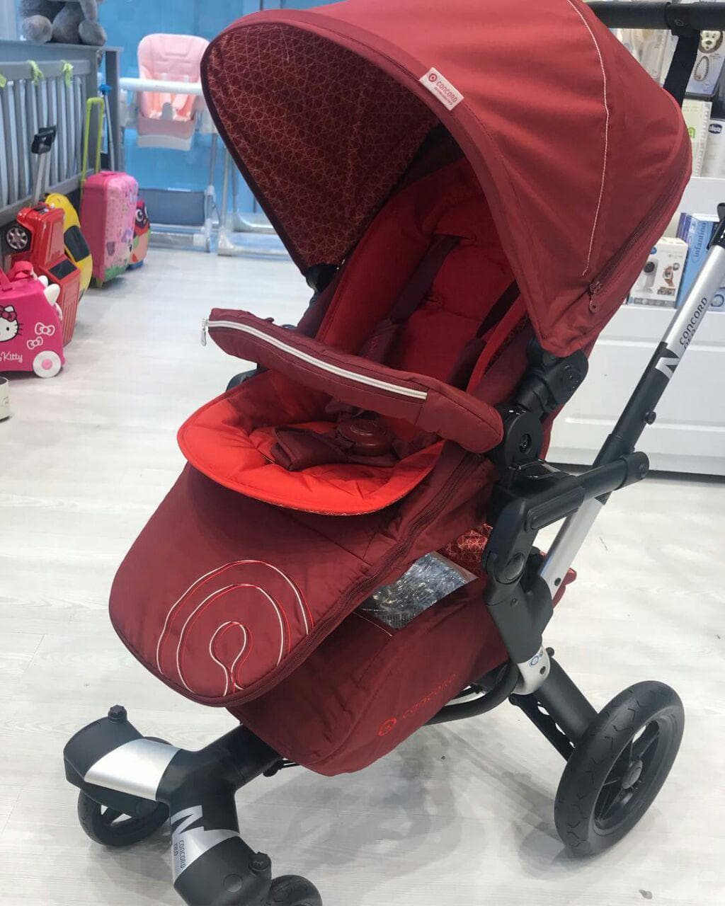 ست كالسكه و كرير قرمز کنکورد Cocnord Flaming Red Neo and Air Safe Travel System CONA0988 — تصویر ۱۱