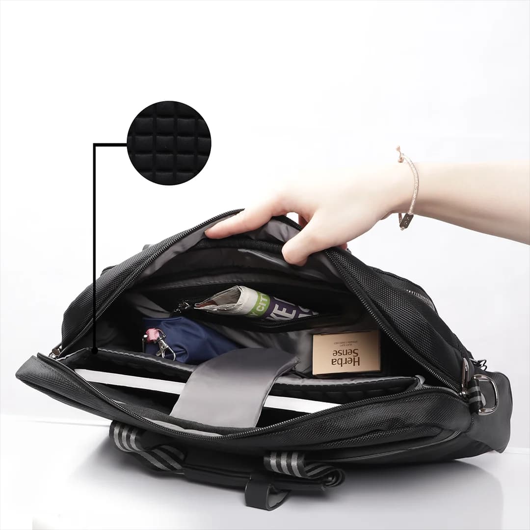 کیف دستی لپتاپ Mont Blanc مدل Tesla — تصویر ۴
