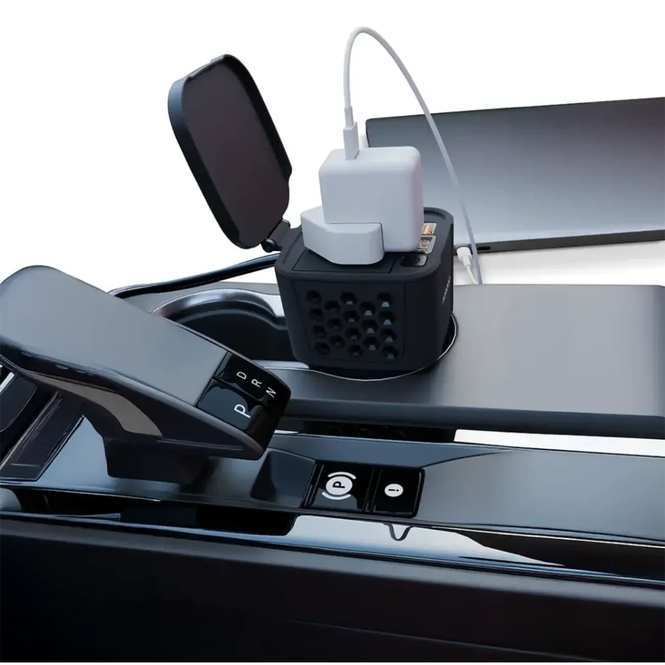 مبدل برق خودرو پرودو Porodo مدل PDCI103BK توان 200W — تصویر ۶