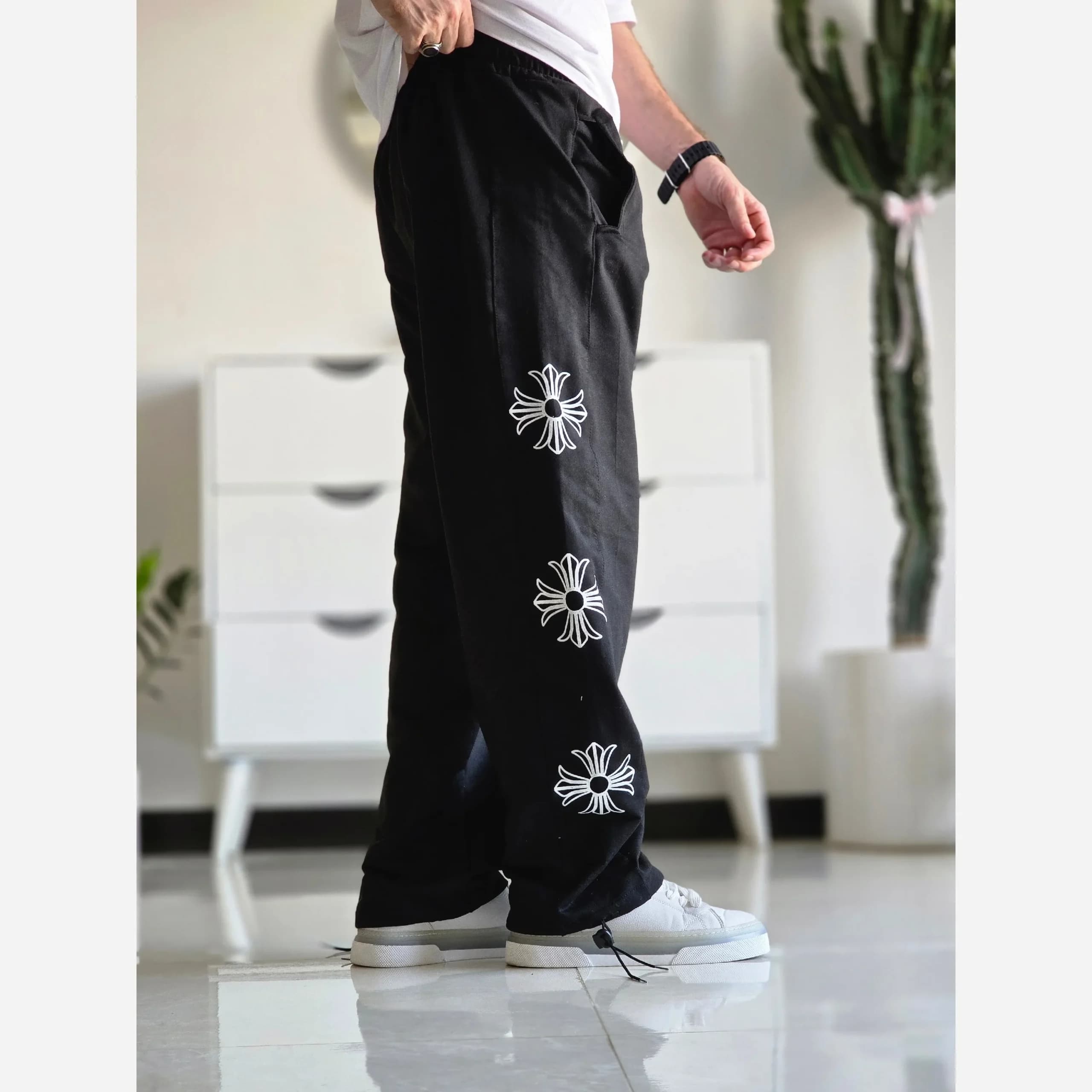 شلوار اسلش بگ کروم هارتز رنگ مشکی جنس گلکسی اسپان سایز XXL و XXXL — تصویر ۱۰