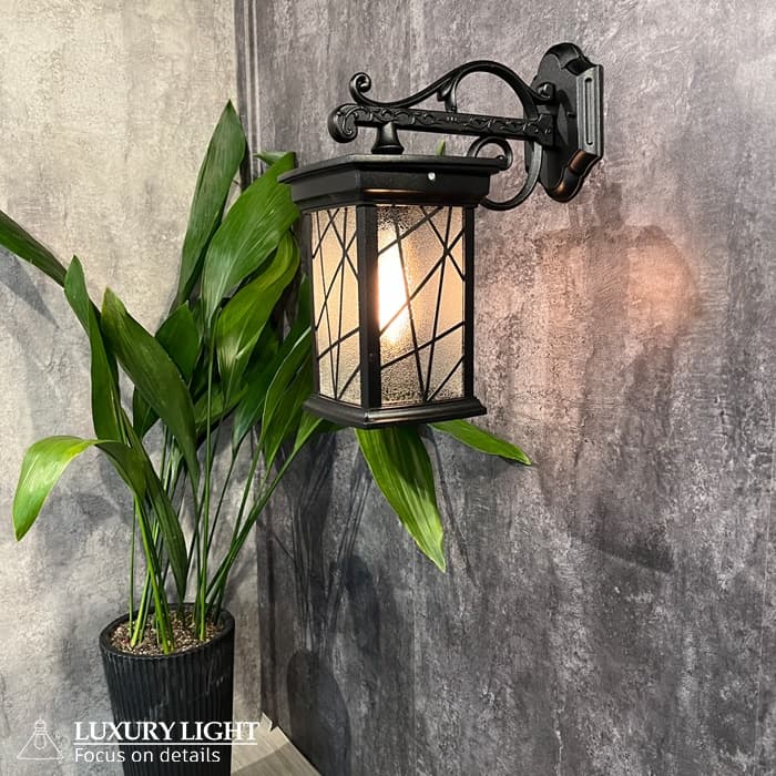 چراغ دیواری آدریان همراه شاخه — تصویر ۶