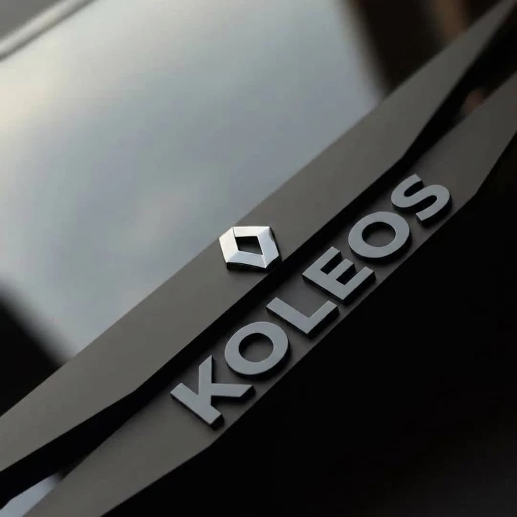 قاب پلاک منطقه آزاد خودرو رنو کولیوس Renault Koleos 2024