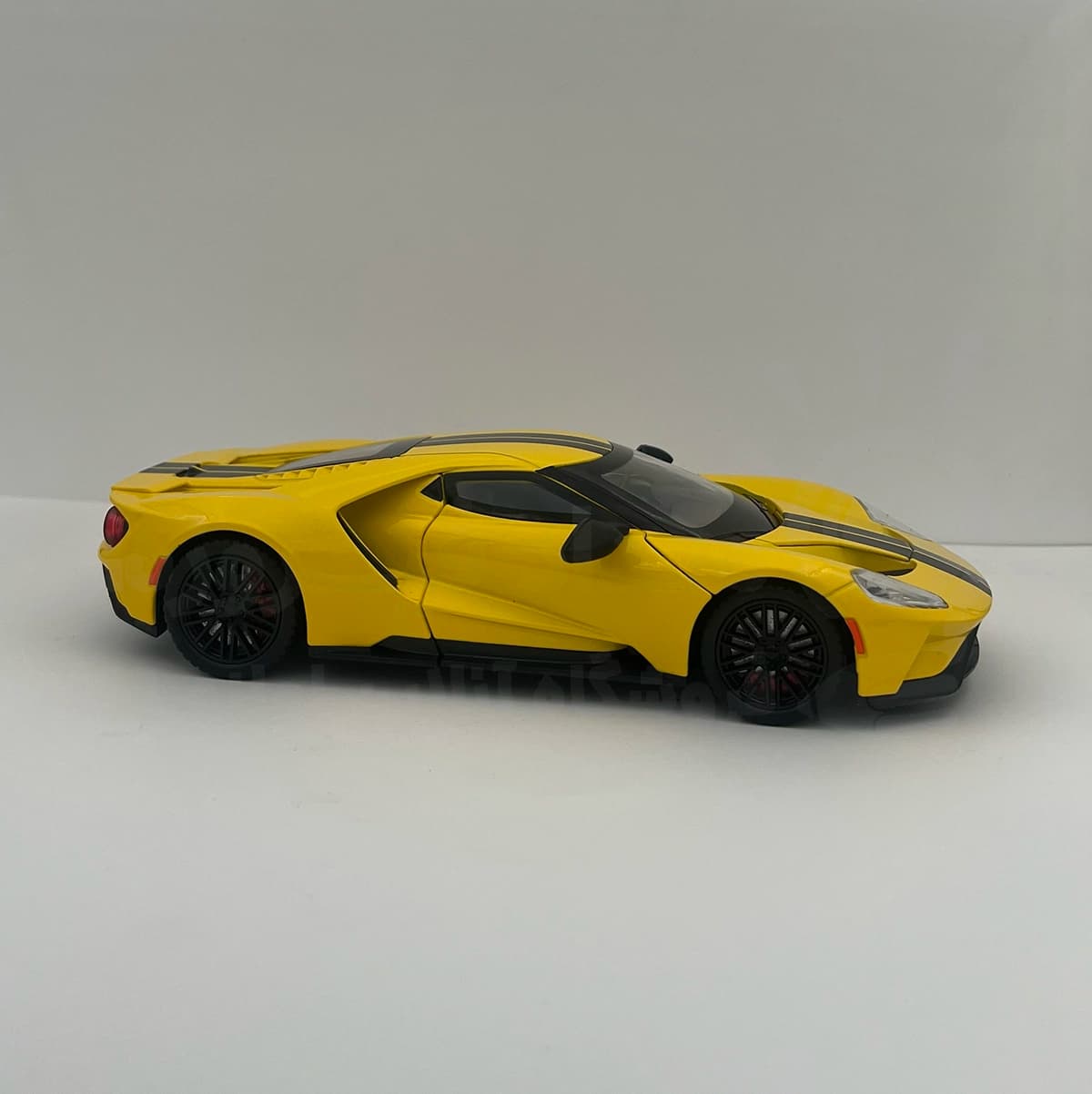 ماکت فلزی فورد GT — تصویر ۱۱