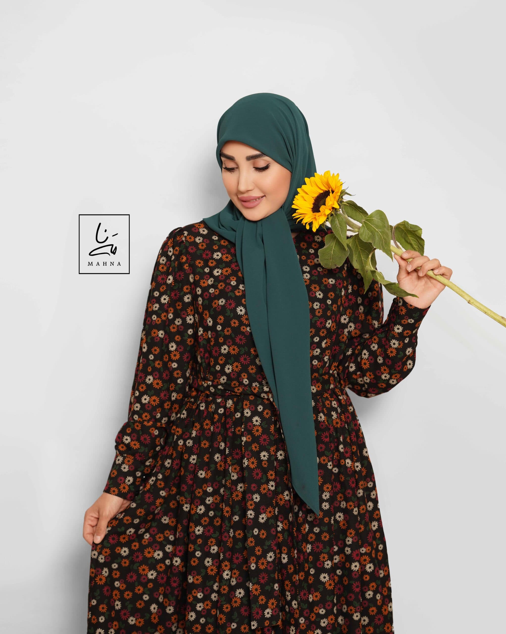 پیراهن گل بابونه — تصویر ۳