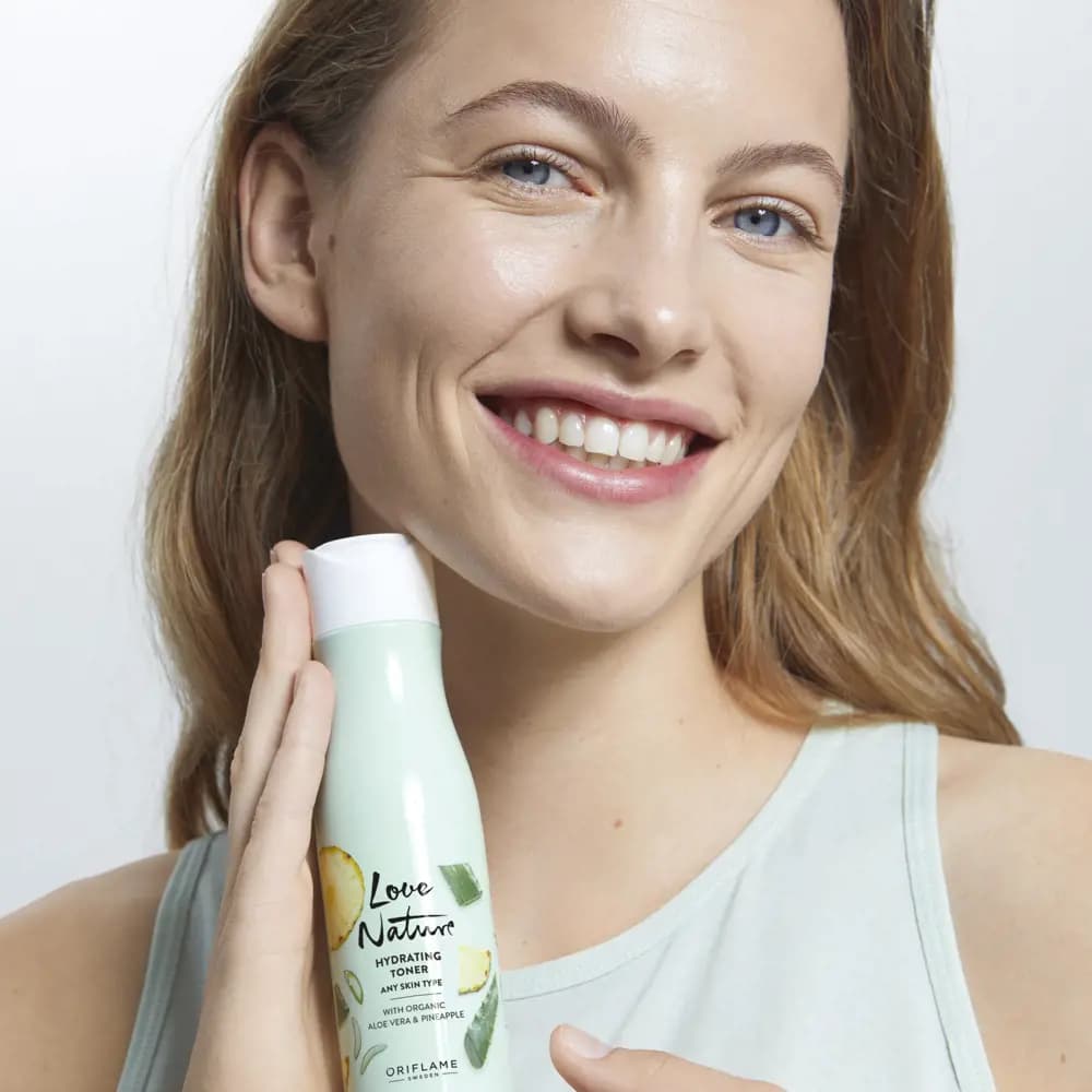 تونر آبرسان لاونیچر آلوئهورا و آناناس اوریفلیم Love Nature Hydrating Toner with Organic Aloe Vera & Pineapple — تصویر ۴