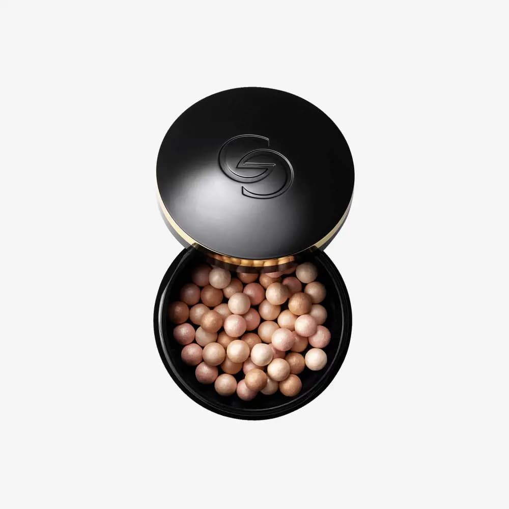 رژگونه مرواریدی برنز بر پایه سرم جوردانی گلد اوریفلیم Giordani Gold Serum Infused Bronzing Pearls