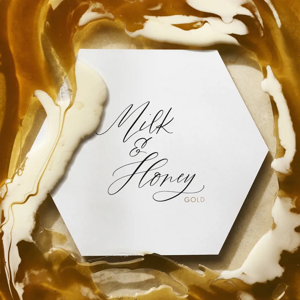 اسکراب بدن شیر و عسل اوریفلیم Milk & Honey Gold Sugar Scrub — تصویر ۱۲