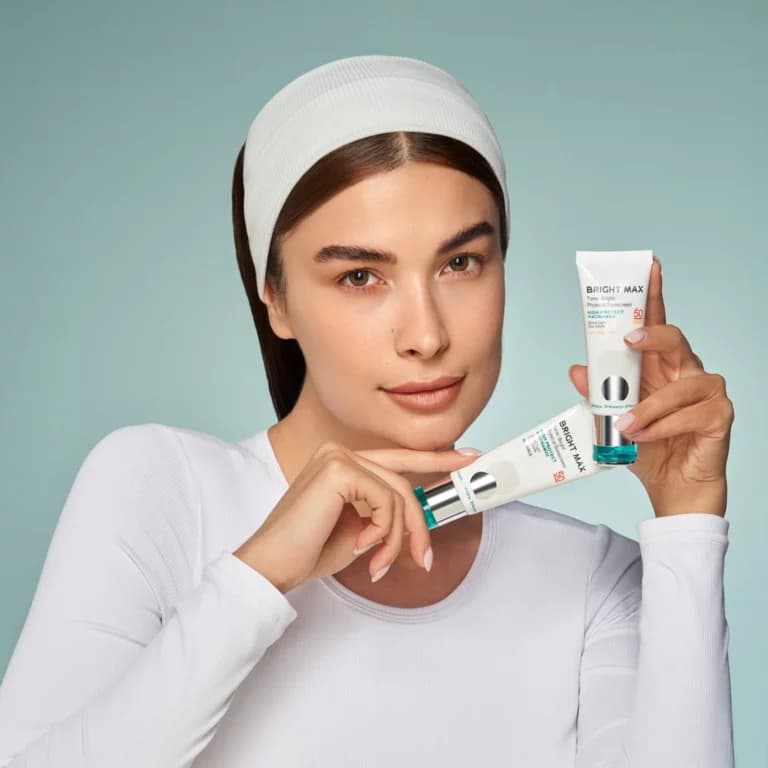 ضد آفتاب فیزیکال بی رنگ برایت مکس مدل Tone Bright با SPF 50 حجم 40 میلی لیتر — تصویر ۱۰