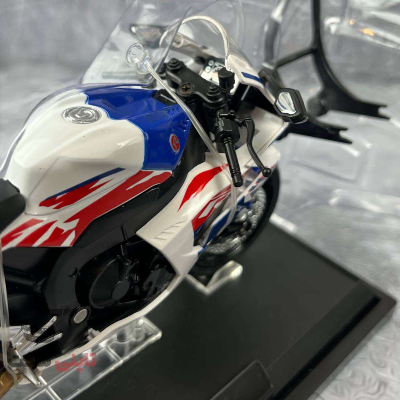 ماکت موتور Honda CBR 1000RR برند Double Horse (Jiaye) سفید — تصویر ۲