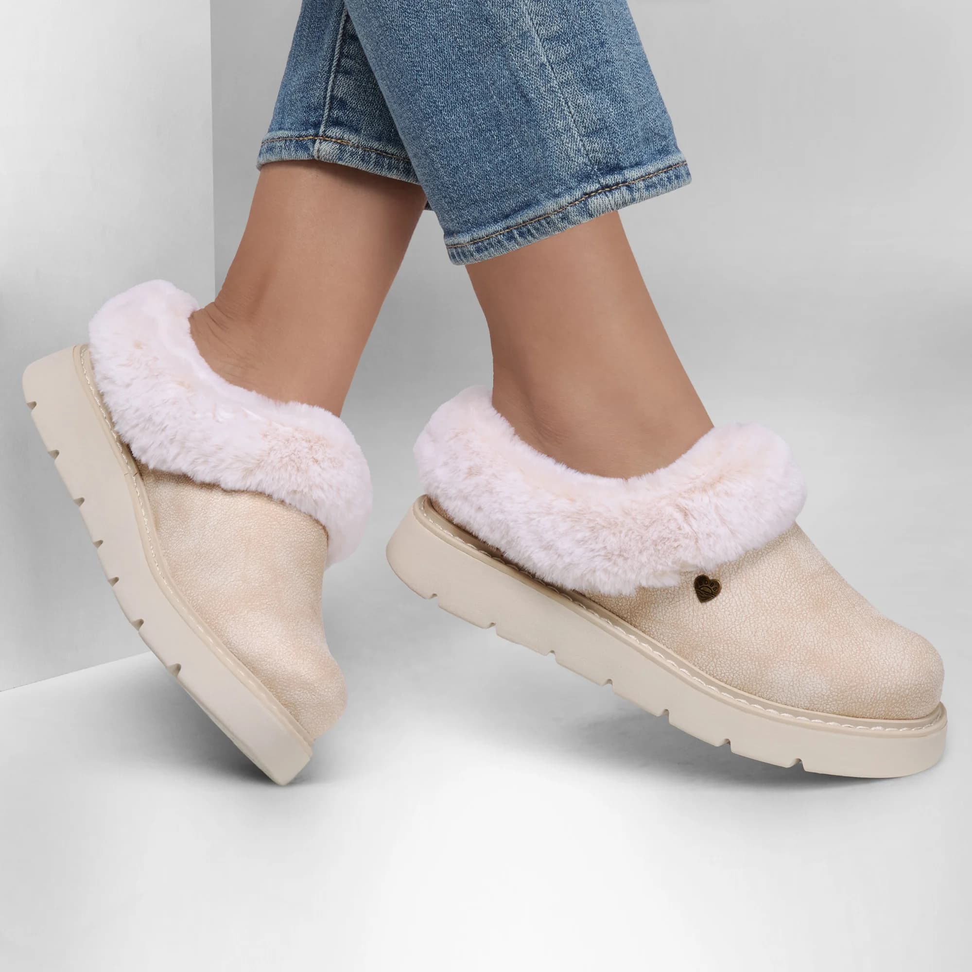 کفش پشت باز زنانه اسکچرز مدل 114762 OFWT BOBS Keepsakes Lite – Cozy Blend — تصویر ۷
