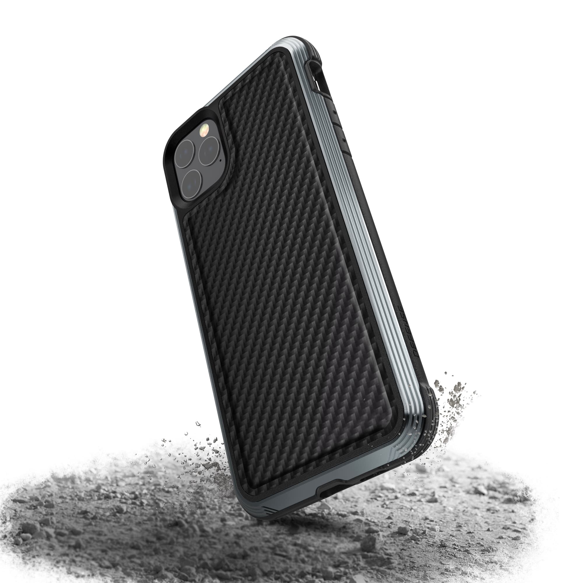 کاور ایکس-دوریا مدل Defense Lux طرح کربن مناسب برای گوشی موبایل iPhone 11 Pro — تصویر ۲