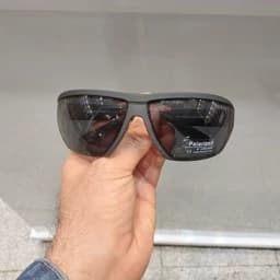 عینک آفتابی بیس دار مردانه مارک پرادا عدسی یووی 400 و پلاریزه(رنگ مشکی ) — تصویر ۳