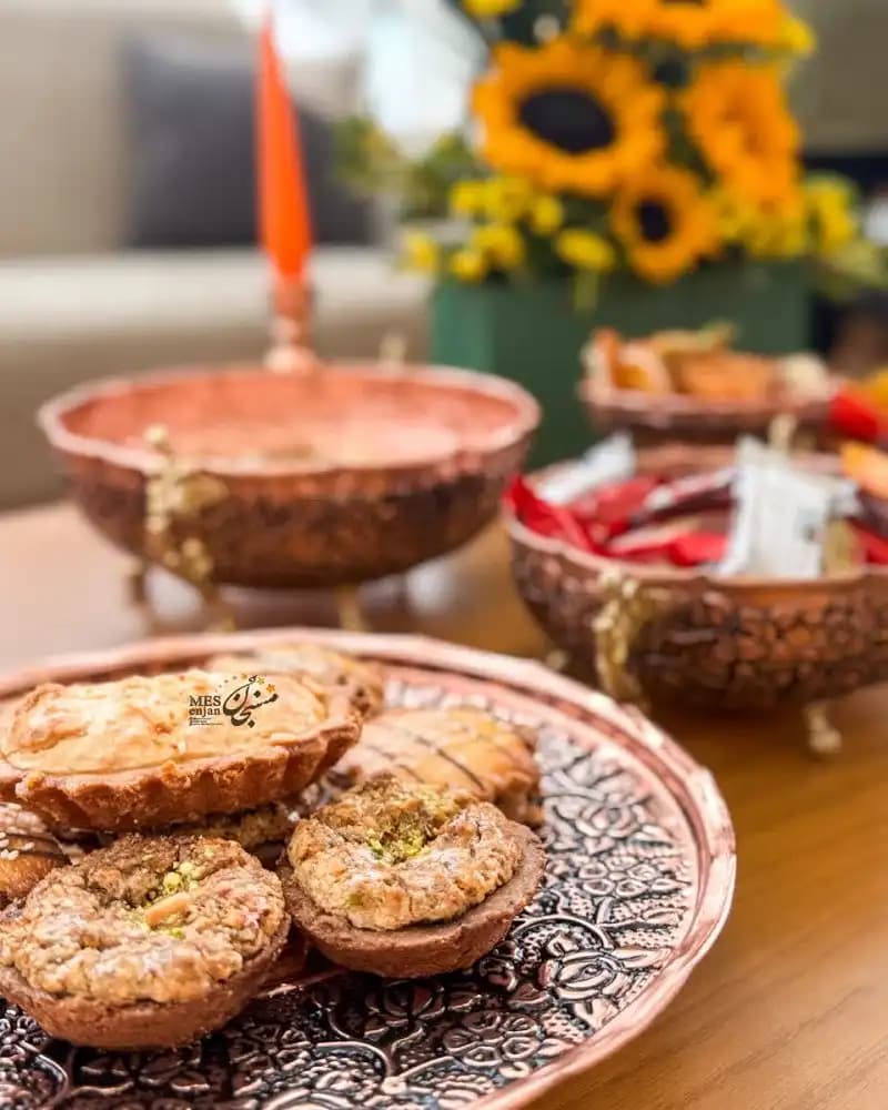 سرویس پذیرایی سلطنتی مسی — تصویر ۴