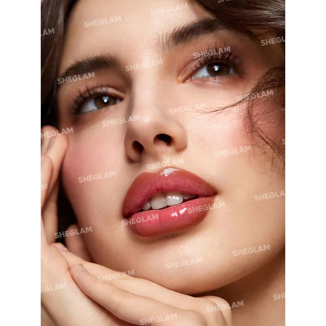 خط لب و لیپ گلاس دو طرفه شیگلم مدل Lip Rules Liner & Gloss رنگ Play Fair — تصویر ۱۱