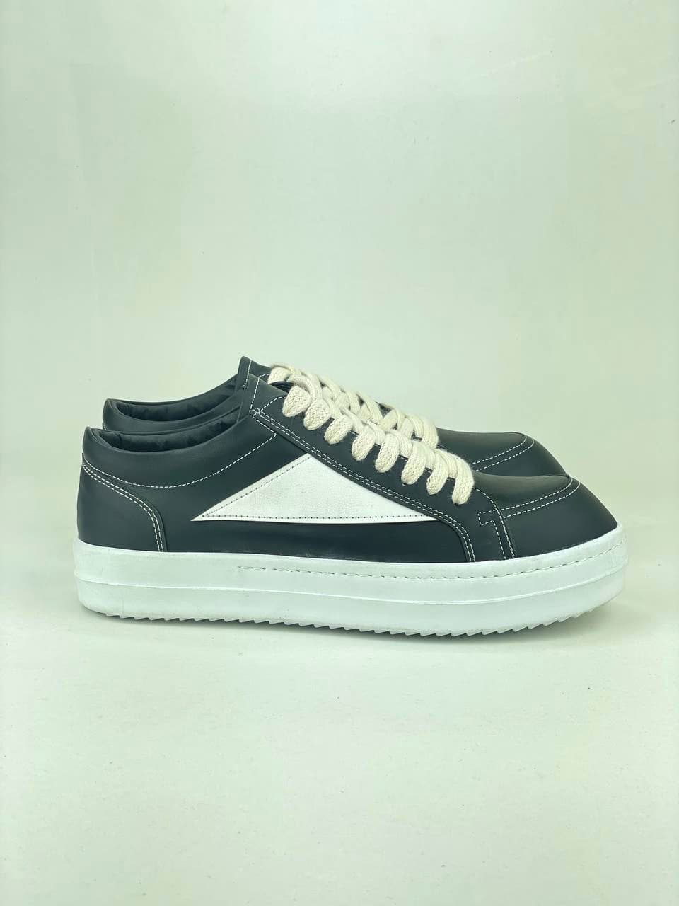 ونس ریک اونز RICK OWENS کد 3812 چرم مشکی بغل سفید مثلثی