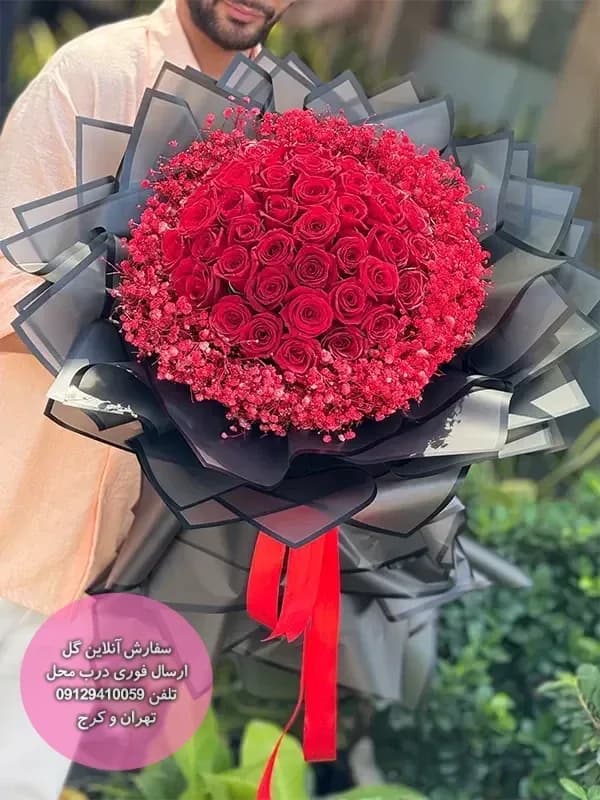 سفارش دسته گل زیبا و عاشقانه 40 شاخه رز قرمز و ژیپسوفیلا — تصویر ۳