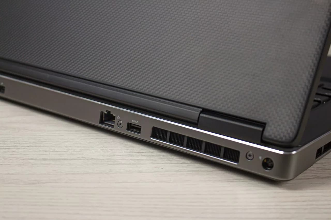 لپ تاپ استوک دل مدل dell precision 7530 15inch — تصویر ۴