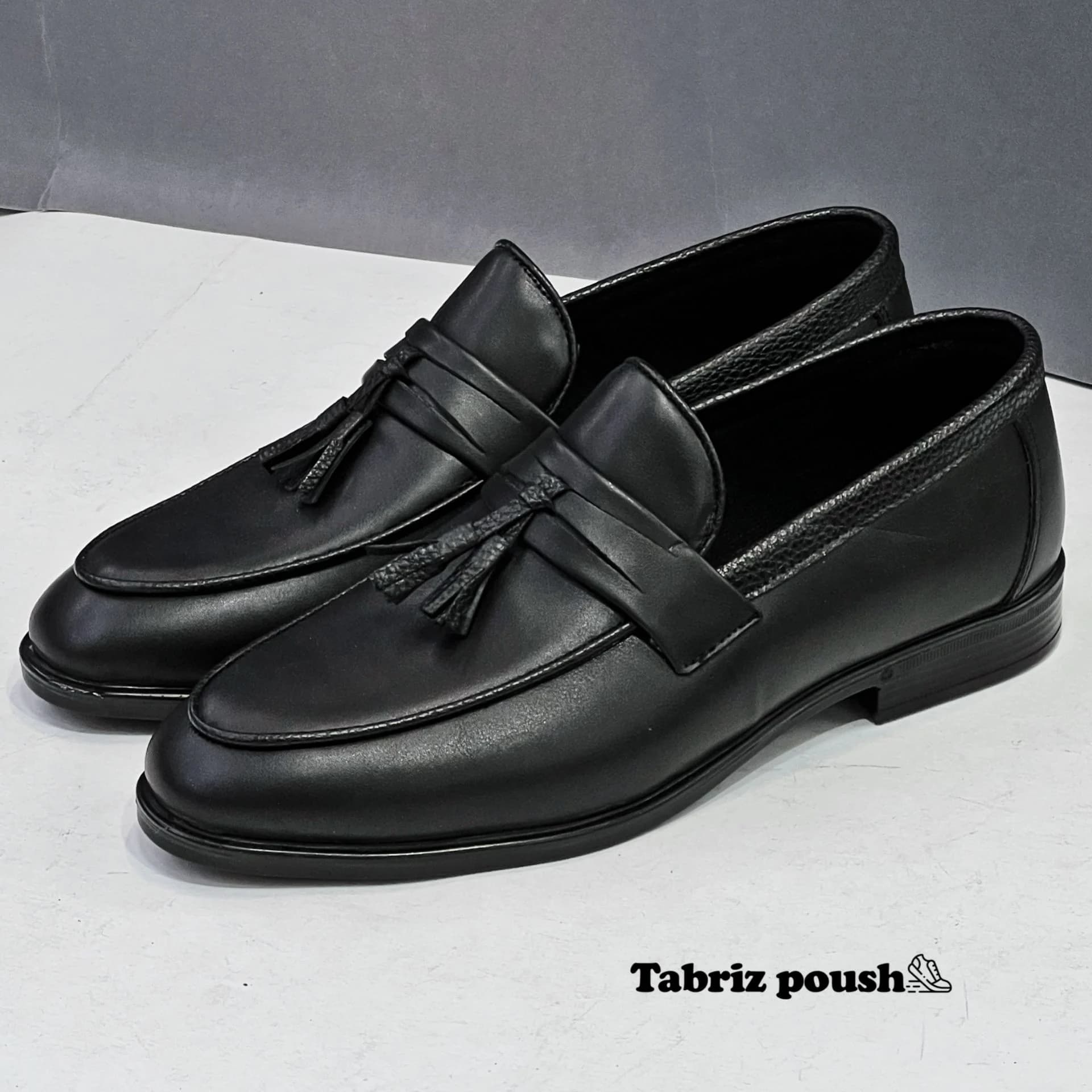 کالج مردانه مجلسی و روزمره تبریز رویه طرح چرم مارال رنگ مشکی سایز 41 43 تبریز پوش