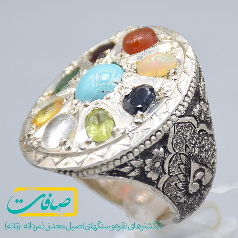 انگشتر چند نگین شامل فیروزه، عقیق، اوپال، یاقوت، سیترین، زبرجد، در نجف و زمرد مردانه «کد 2826» — تصویر ۶