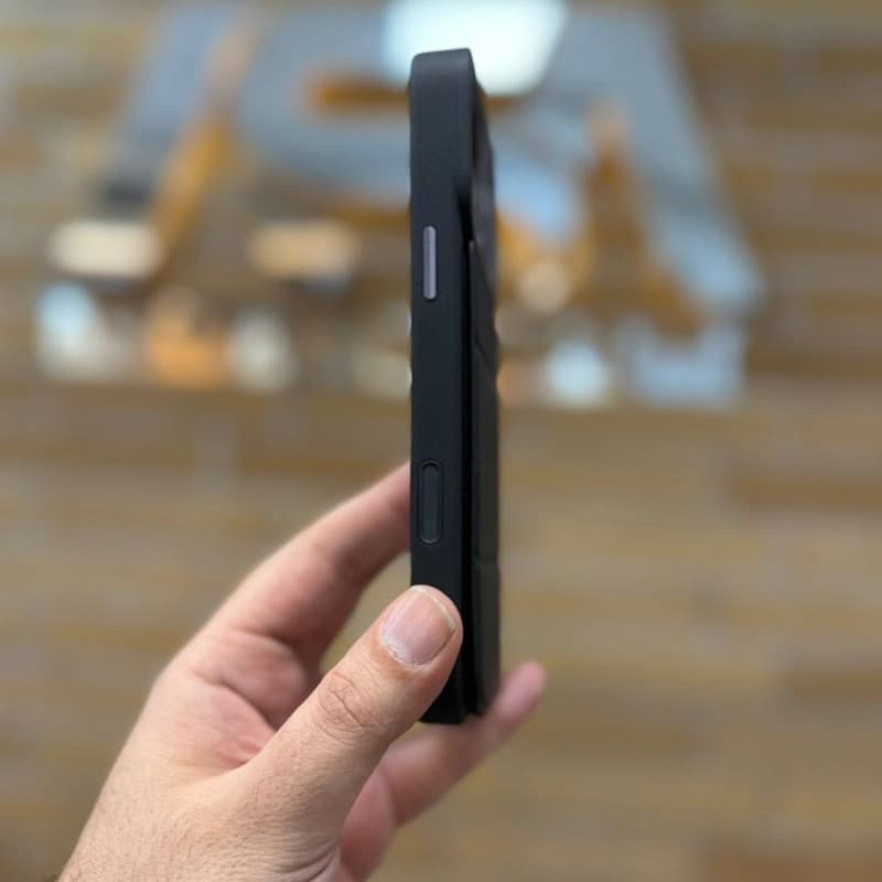 کاور چرمی KAJSA مدل Classic Stand مناسب برای iPhone 17 ProMax — تصویر ۱۱