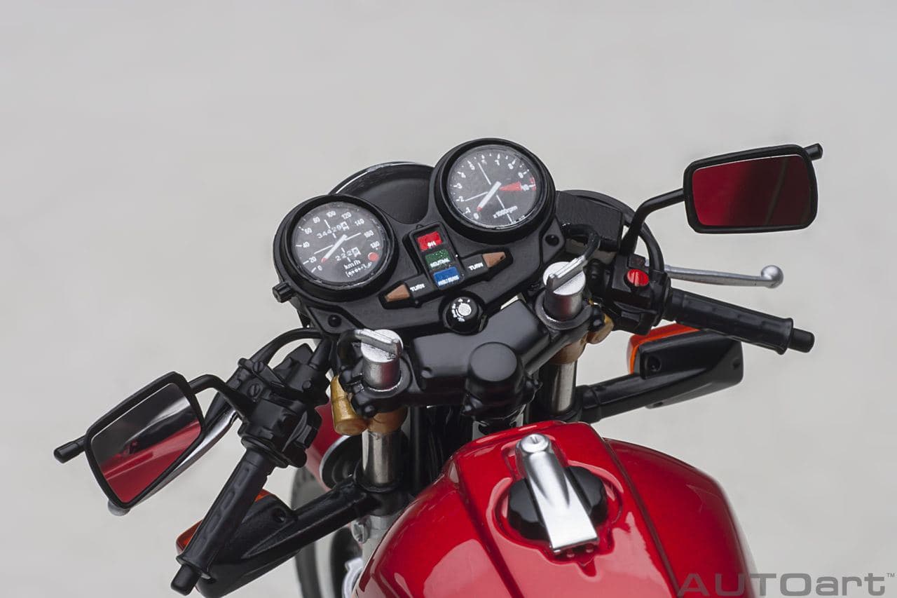 ماکت موتور Honda CB750F برند AUTOart — تصویر ۱۱