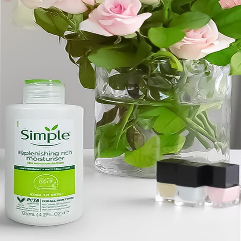 آبرسان سیمپل مدل ریچ مخصوص پوستهای خشک (SIMPLE Rich Moisturiser) — تصویر ۹