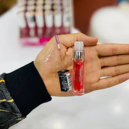 برق لب گابرینی توت فرنگی Glow Shine — تصویر ۱۱