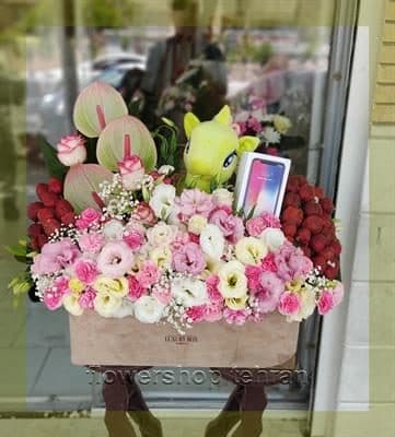 ترکیب جذاب گل اقاقیا برای هدیه، دکور یا میز پذیرش — تصویر ۲