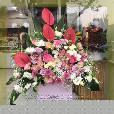 دسته گل و شکلات مناسب شرکتها، مطبها و فضاهای اداری