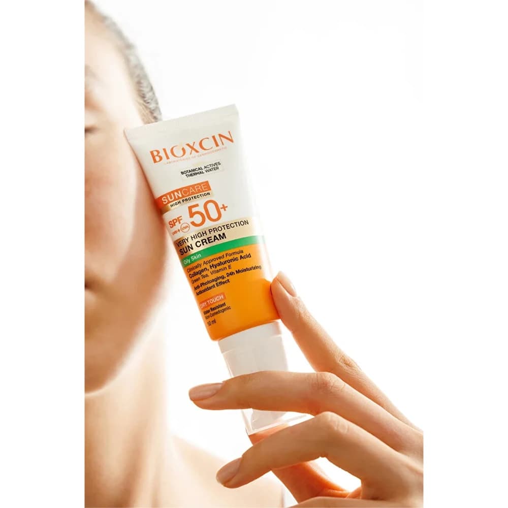 کرم ضدآفتاب بیرنگ بیوکسین +SPF50 مناسب پوست چرب حجم 50 میلیلیتر — تصویر ۷