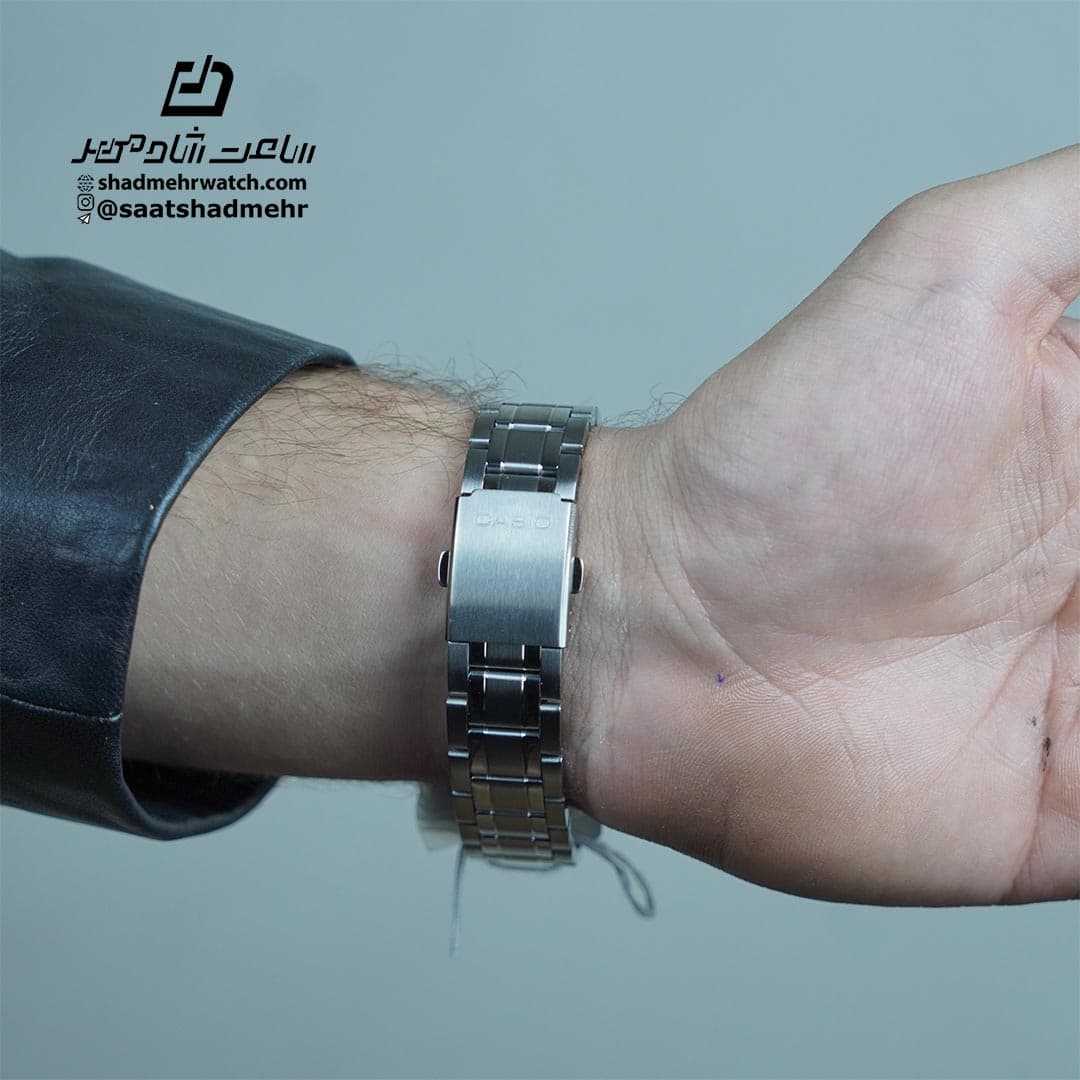 ساعت مچی مردانه کاسیو (Casio) EDIFICE EFR-552D-1AVUDF — تصویر ۶